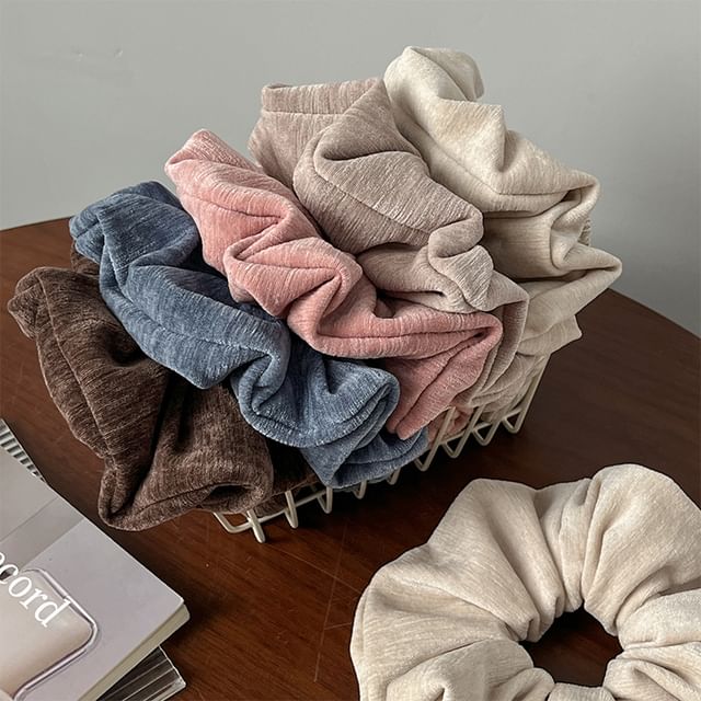 moliveny-Plain Velvet Scrunchie