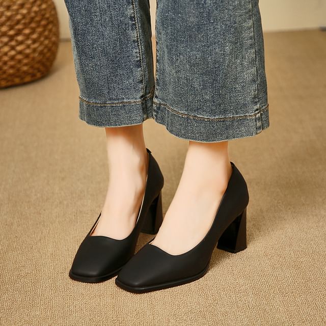 Asterisk-Chunky Heel Square Toe Plain Faux Leather Pumps