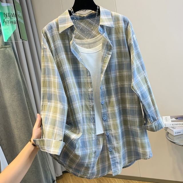 Lucuna-Long Sleeve Collared Plaid Button Down Shirt