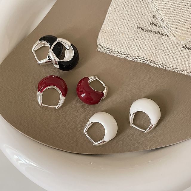 Panda Dama-Glazed Huggie Earring
