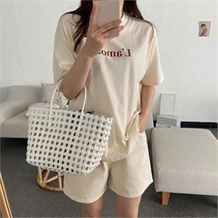 Styleberry - Letter Print T-Shirt Styleberry - Letter Print T-Shirt