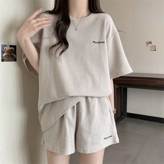Iduna Set: Short-Sleeve Round Neck Lettering Tee + Sweat Shorts Sale