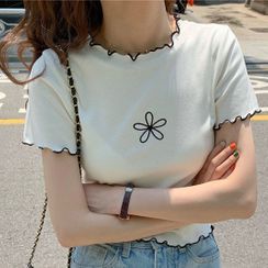 Yohana - Ruffle Trim Short-Sleeve T-Shirt Yohana - Ruffle Trim Short-Sleeve T-Shirt
