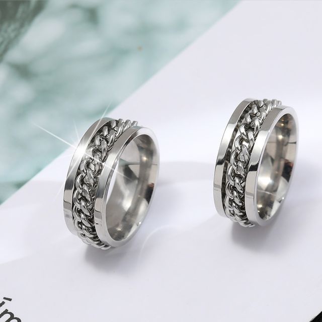 Prushia-Chain Sterling Silver Ring
