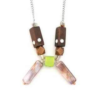 WHOSTHATshop-Collar con diseño de Swiss Roll festivo