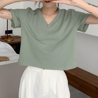 Moon City - Short-Sleeve Cropped T-Shirt | YesStyle