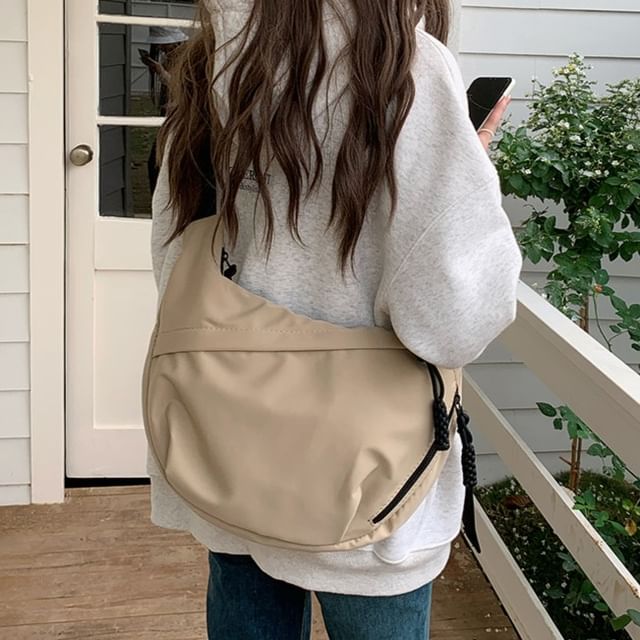 Indenis-Plain Nylon Crossbody Bag