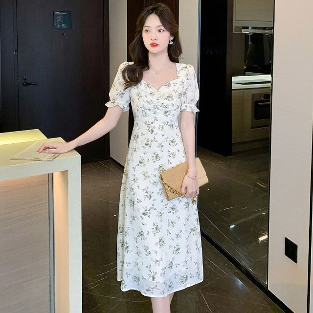 Daybreak - Puff-Sleeve Sweetheart-Neckline Floral Print Midi A-Line Dress |  YesStyle