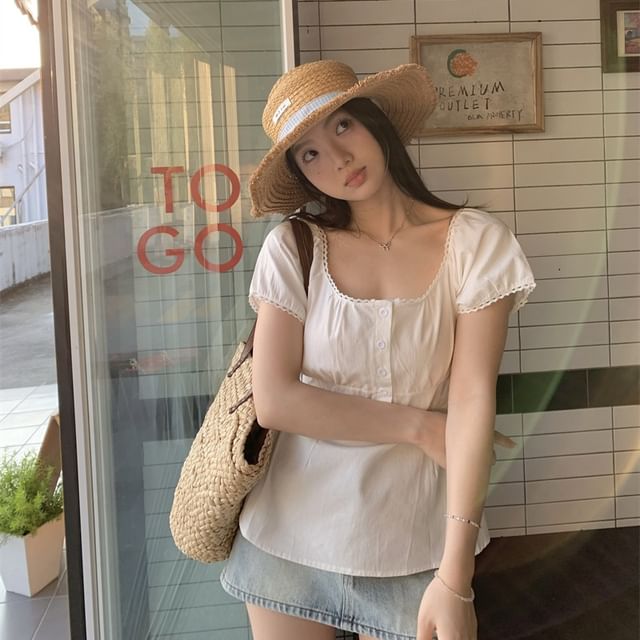Closette-Short Sleeve Scoop Neck Plain Button Top