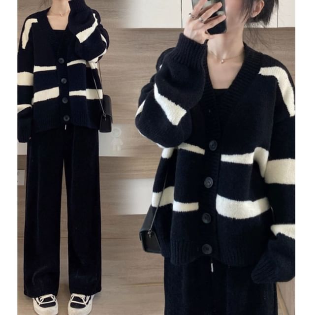 NEUF-Maternity V-Neck Striped Cardigan