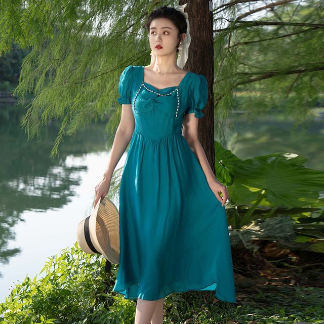 Noriq - Short-Sleeve Sweetheart Neckline Midi A-Line Dress | YesStyle