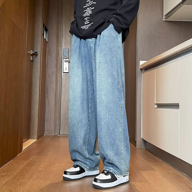 Macho-Mid Rise Washed Wide Leg Jeans