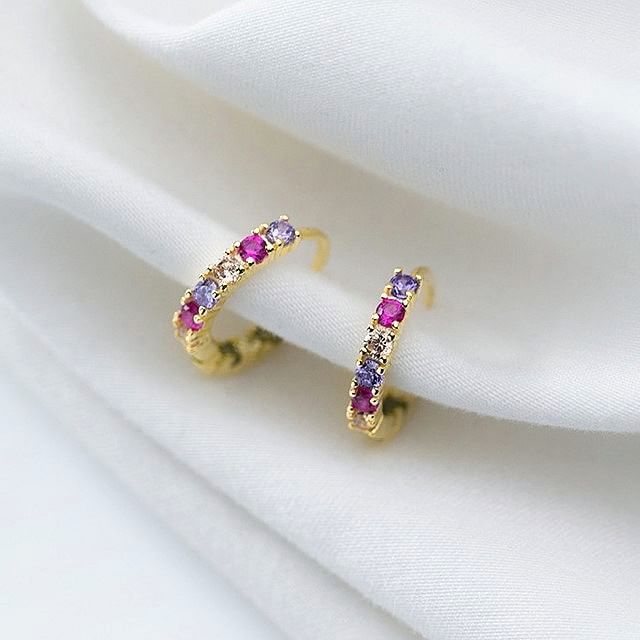 A-ROCH-925 Sterling Silver Huggie Earring