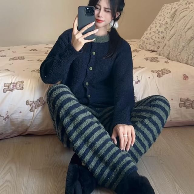 GOUB-Striped Fleece Pajama Set