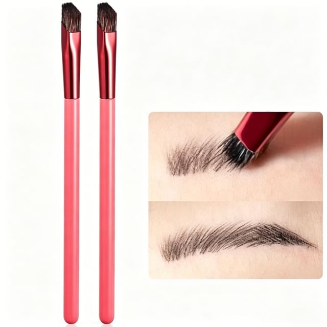 Buttermilk-Angled Eyebrow Brush