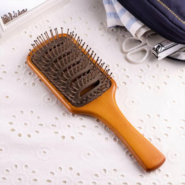 KAI-Airy Paddle Brush