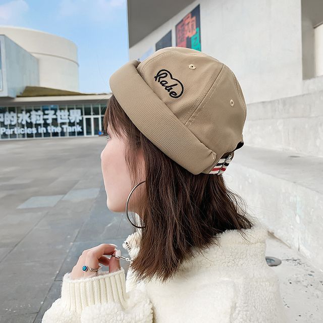 uber ushi - Lettering Brimless Hat 