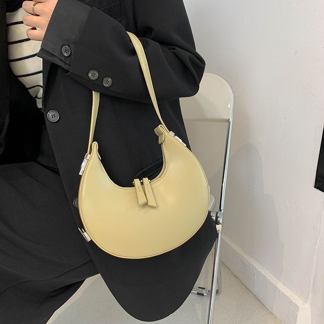 TENDYCOCO Basketball Shaped Crossbody Bag – Round PU Leather Purse For Women, Detachable Strap - View #2