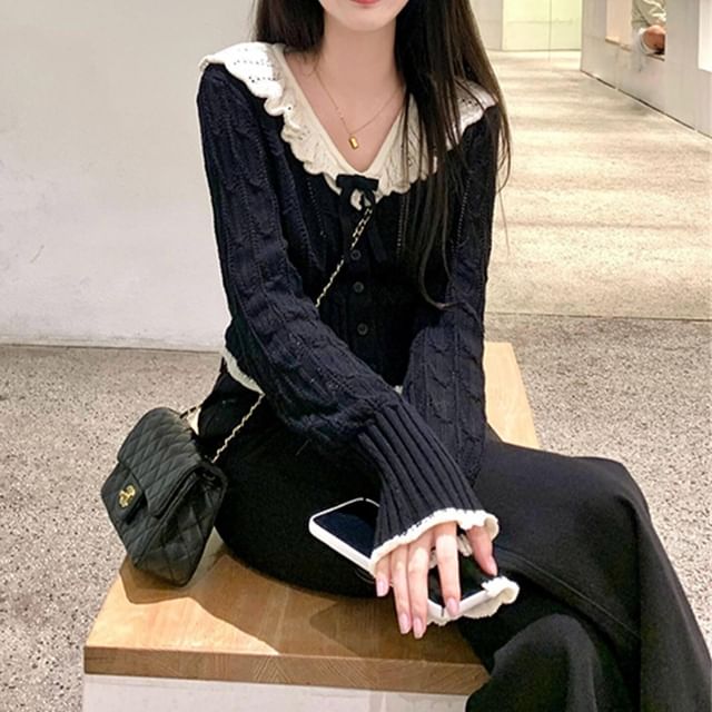 monroll-Collared Two Tone Cable Knit Cardigan