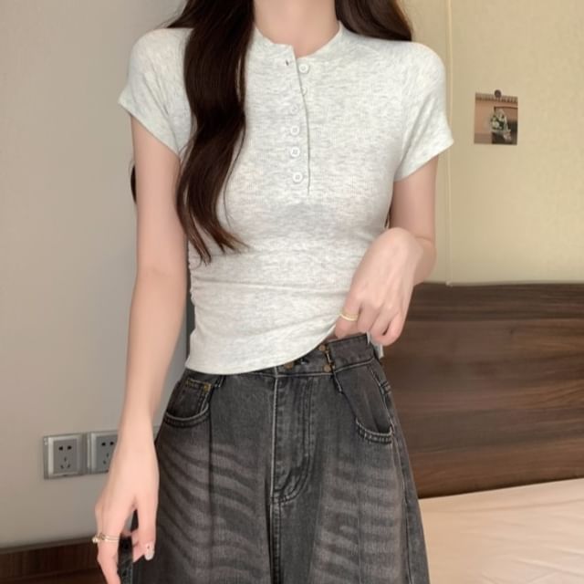 Iduna-Short-Sleeve Plain Henley Tee