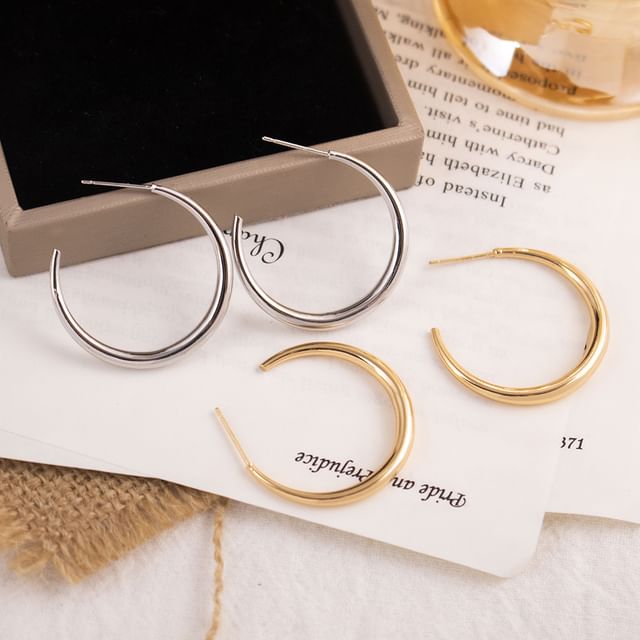 Gaya-Plain Round Hoop Earring