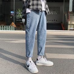 YERGO - Straight-Cut Jeans YERGO - Straight-Cut Jeans