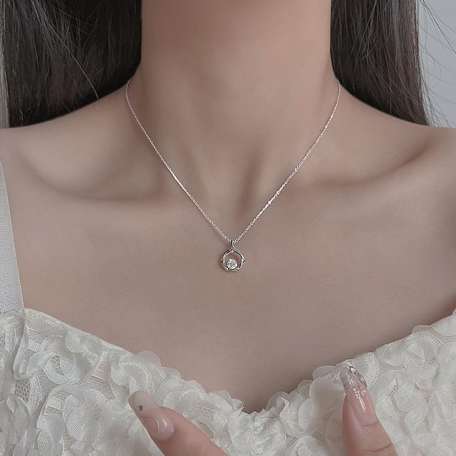 Seirios-Rhinestone Hoop Necklace