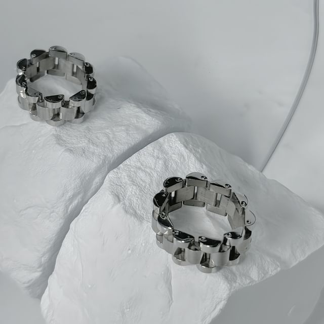 Black Degree-Titanium Steel Ring