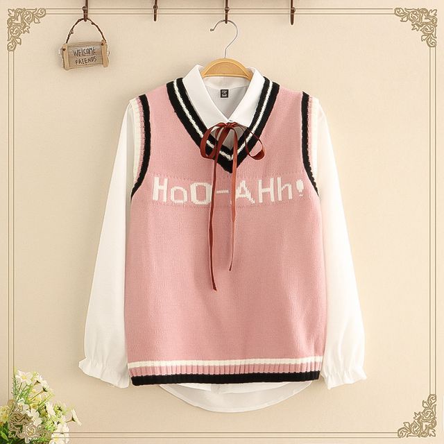 V-Neck Lettering Sweater Vest 