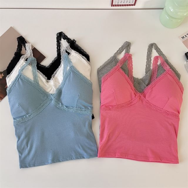 DIYI-V-Neck Plain Lace Trim Padded Cami Top