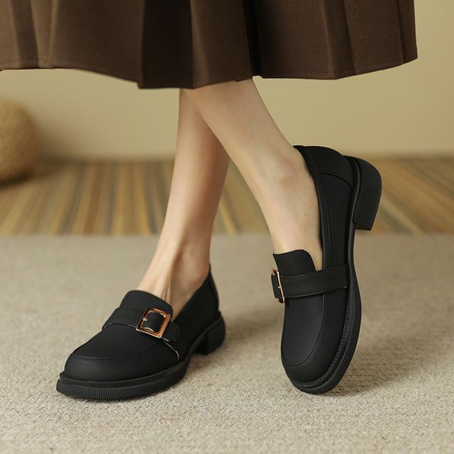 Megan - Plain Loafers | YesStyle