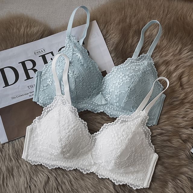 Gecko-Lace Bra Top Panties Set