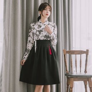 Seoul Fashion - Modern Hanbok Midi Skirt in Black | YesStyle