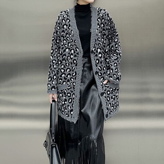 KUMI-V-Neck Leopard Print Frayed Cardigan