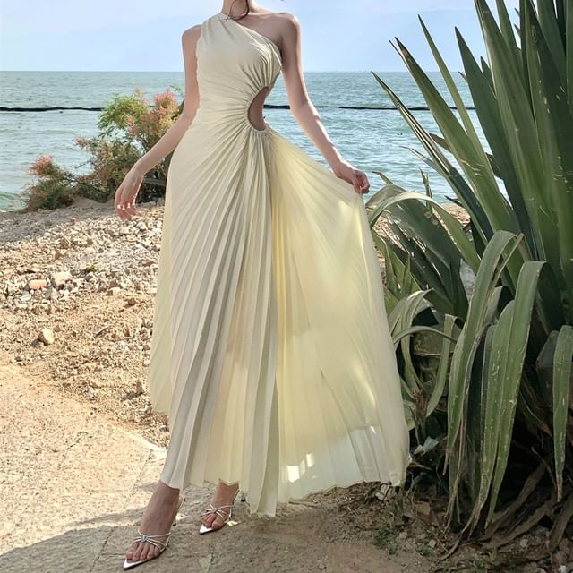 JIYON - One-Shoulder Asymmetrical Plain Pleated Midi A-Line Dress | YesStyle