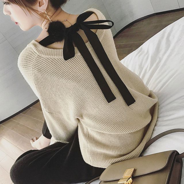 sweater with ribbon tie