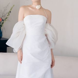 DreesHouse-Off-Shoulder Plain Slit A-Line Wedding Gown