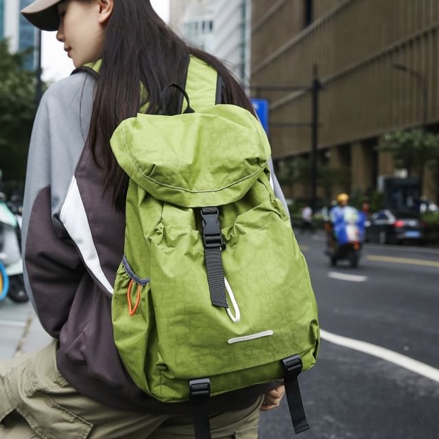 Basaran-Plain Buckled Flap Nylon Backpack
