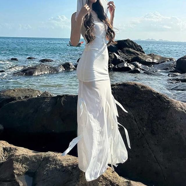 Amyway - Sleeveless Plain Mesh Panel Hooded Maxi A-Line Dress