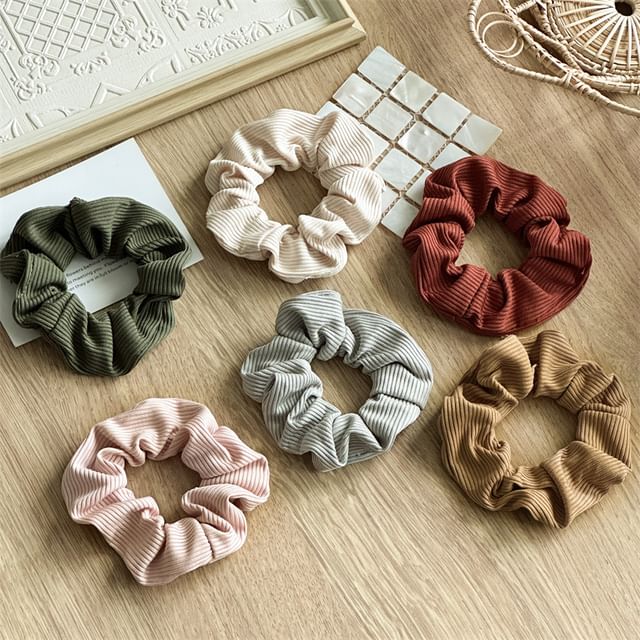 enthice-Plain Ribbed Scrunchie