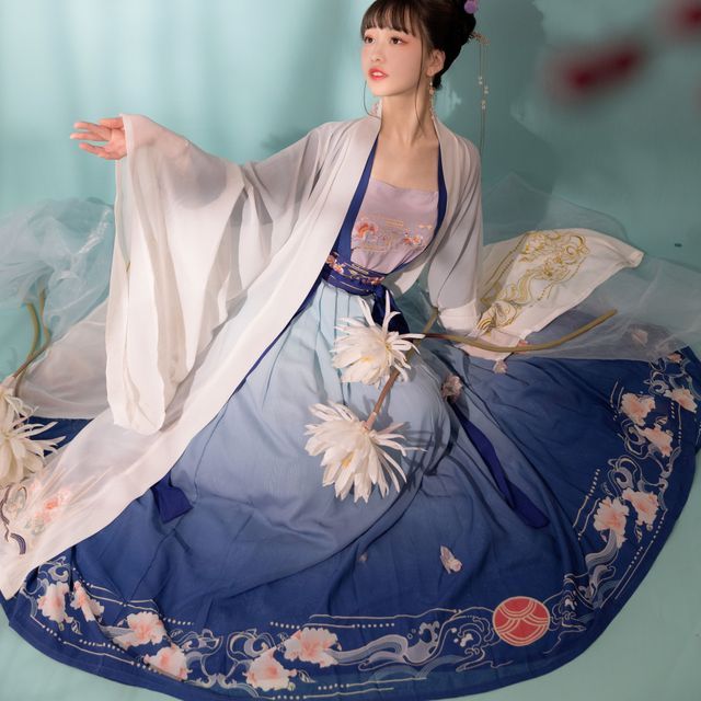 Lillilotus - Traditional Chinese Costume Set | YesStyle