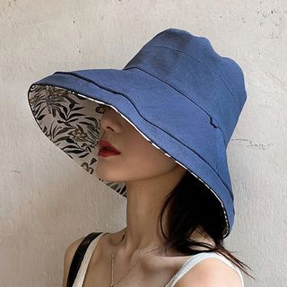 pompabee bucket hat