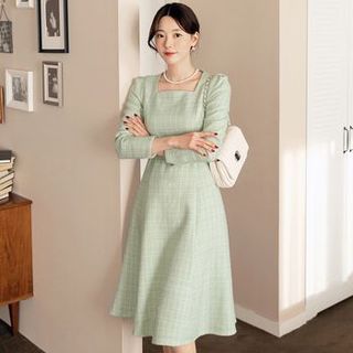 fitted lace wedding dress The Black Square Neck Flare Sleeve Midi Dress