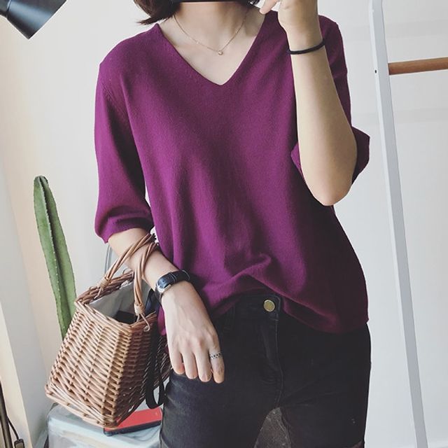 Lewwe-V-Neck T-Shirt