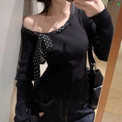 Long Sleeve V-Neck Lettering Embroidered Cable-Knit Crop Top