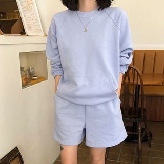 sweatshirt sweatshorts set