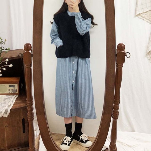 Yesstyle Shirt Dress And Knitted Vest V-Neck Cropped Sweater Vest