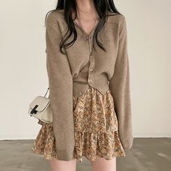 chome - V-Neck Cropped Cardigan / A-Line Ruched Mini Skirt