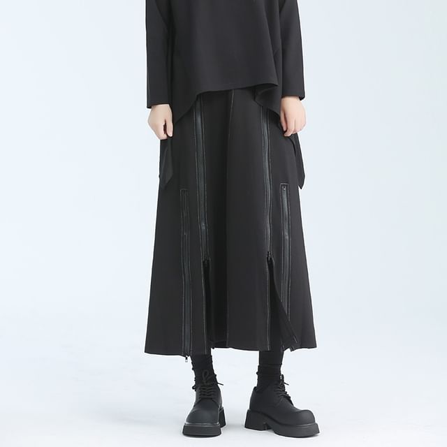 SIMPLE BLACK-High Rise Plain Zip Slit Midi A-Line Skirt