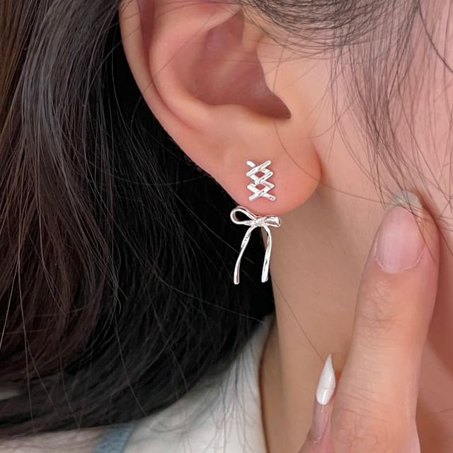 Sharkkira-Bow Ear Jacket